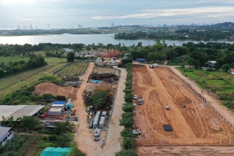 Casa de 3 dormitorios en Bang Lamung, Tailandia № 157601 - foto 10