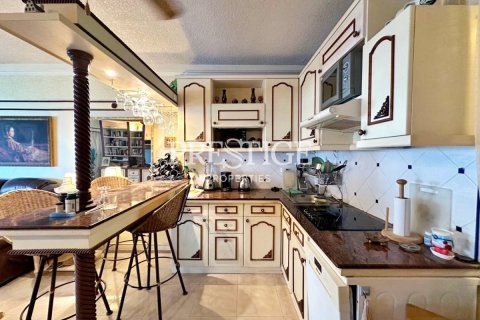 Condo à Pattaya, Thaïlande, 1 chambre  № 198213 - photo 8