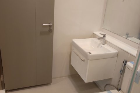 Estudio en el condominio en Ratchathewi, Bangkok, Tailandia № 162154 - foto 9