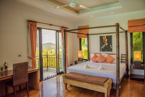 Chalet de 3 dormitorios en Ko Samui, Tailandia № 180186 - foto 15