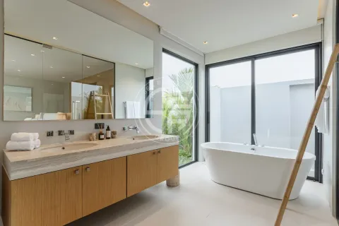 Chalet de 4 dormitorios en Phuket, Tailandia № 190743 - foto 7