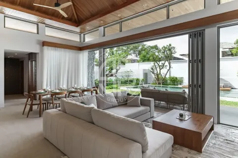 Chalet de 4 dormitorios en Layan Beach, Tailandia № 190742 - foto 2