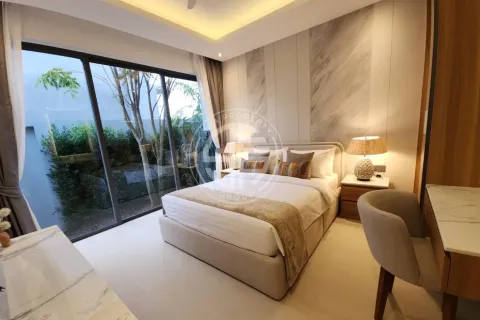 Chalet de 4 dormitorios en Phuket, Tailandia № 190739 - foto 6