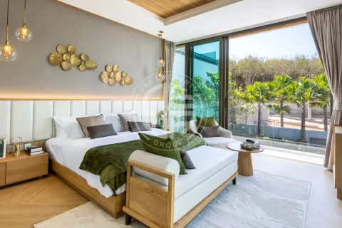 Chalet de 4 dormitorios en Phuket, Tailandia № 190745 - foto 12