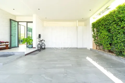 Chalet de 4 dormitorios en Phuket, Tailandia № 190740 - foto 17