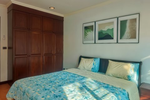 Casa de 4 dormitorios en Pattaya, Tailandia № 155659 - foto 13