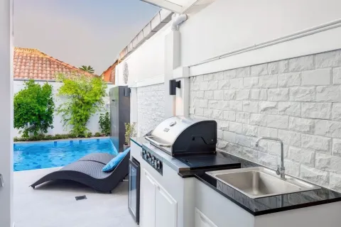 Casa de 5 dormitorios en Pattaya, Tailandia № 155662 - foto 15