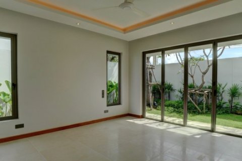 Villa in Phuket, Thailand 4 bedrooms № 191155 - photo 6