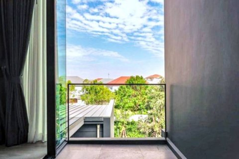 Casa de 5 dormitorios en Saphan Sung, Bangkok, Tailandia № 120199 - foto 6