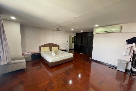 Condominio de 3 dormitorios en Bangkok, Tailandia № 143178 - foto 3