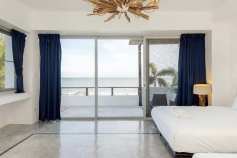 Chalet de 2 dormitorios en Prachuap Khiri Khan, Tailandia № 116901 - foto 8