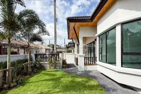 Haus in Phuket, Thailand 3 Schlafzimmer № 144543 - Foto 2