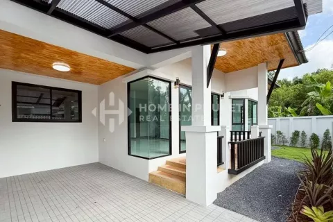 Haus in Phuket, Thailand 3 Schlafzimmer № 144543 - Foto 6