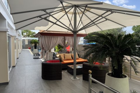 Chalet de 3 dormitorios en Phuket, Tailandia № 158968 - foto 25
