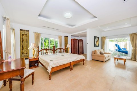 Chalet de 3 dormitorios en Phuket, Tailandia № 158968 - foto 4