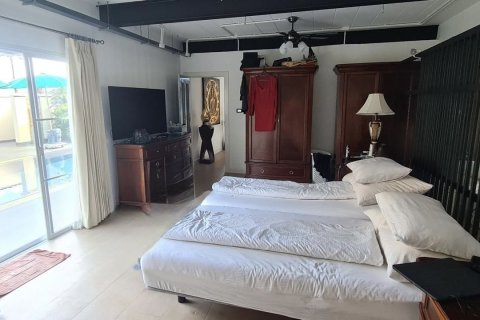 Chalet de 3 dormitorios en Phuket, Tailandia № 158968 - foto 13