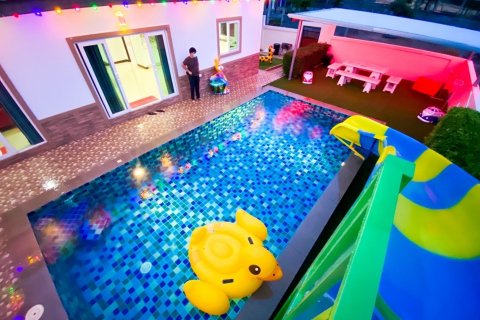 Casa de 3 dormitorios en Pattaya, Tailandia № 69685 - foto 3
