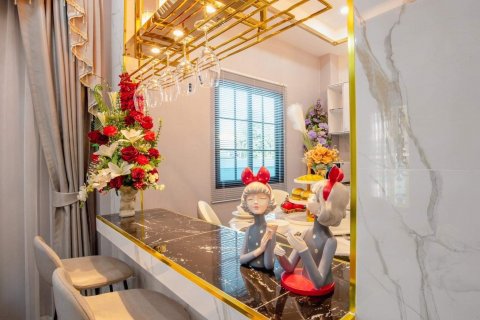 Casa de 3 dormitorios en Pattaya, Tailandia № 69683 - foto 7