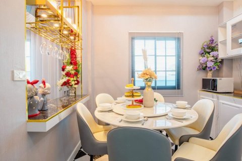 Casa de 3 dormitorios en Pattaya, Tailandia № 69683 - foto 6