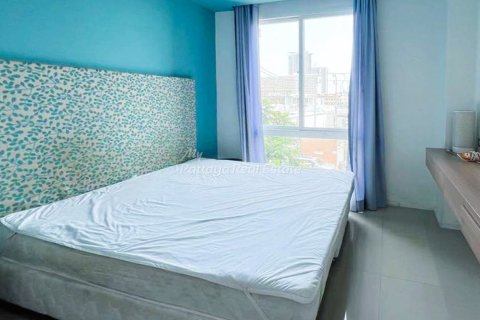 Condominio de 1 dormitorio en Bang Lamung, Tailandia № 205167 - foto 4
