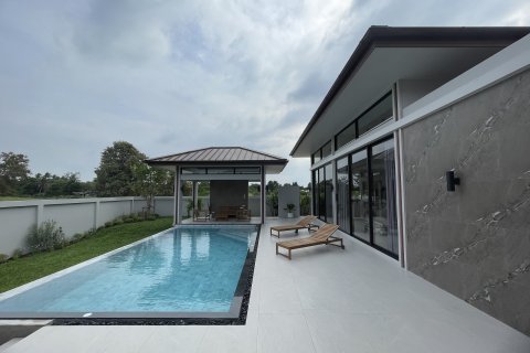 Chalet de 4 dormitorios en Pran Buri, Tailandia № 222734 - foto 17