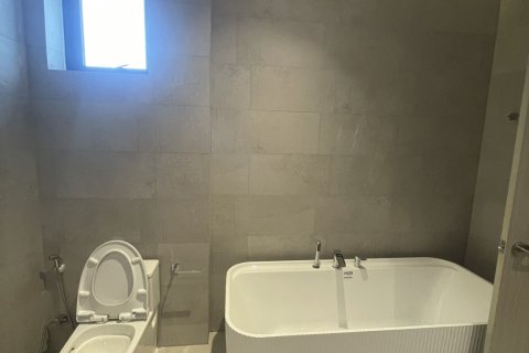 Chalet de 4 dormitorios en Pran Buri, Tailandia № 222734 - foto 16