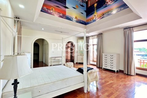 Haus in Pattaya, Thailand 8 Schlafzimmer № 220714 - Foto 10