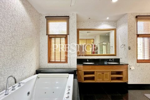 Haus in Pattaya, Thailand 8 Schlafzimmer № 220714 - Foto 13