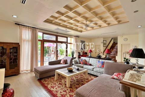 Haus in Pattaya, Thailand 8 Schlafzimmer № 220714 - Foto 3