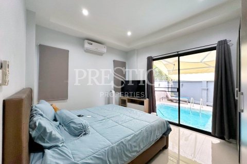 Casa de 3 dormitorios en Pattaya, Tailandia № 220715 - foto 10