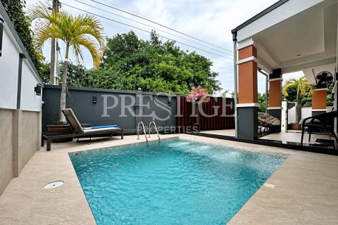 Casa de 3 dormitorios en Pattaya, Tailandia № 220715 - foto 19