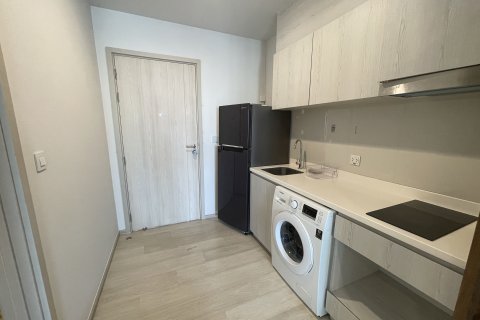 Estudio en el condominio en Pathum Wan, Bangkok, Tailandia № 161156 - foto 11