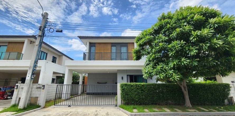 Casa de 3 dormitorios en Bang Khun Thian, Bangkok, Tailandia № 137573