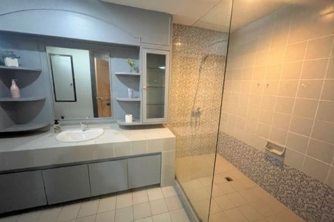 Condominio de 4 dormitorios en Bangkok, Tailandia № 143442 - foto 6