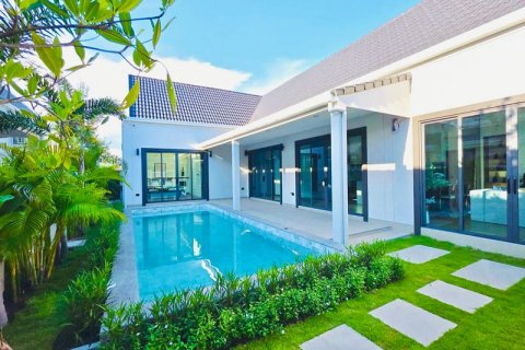Casa de 3 dormitorios en Pattaya, Tailandia № 152302 - foto 6