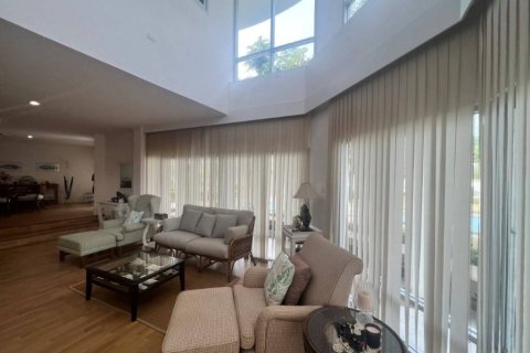Condominio de 7 dormitorios en Pran Buri, Tailandia № 158918 - foto 5