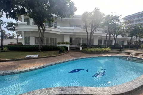 Condominio de 7 dormitorios en Pran Buri, Tailandia № 158918 - foto 3