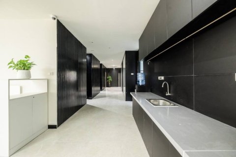 Офис в Бангкоке, Таиланд 403м2  № 146960 - фото 4