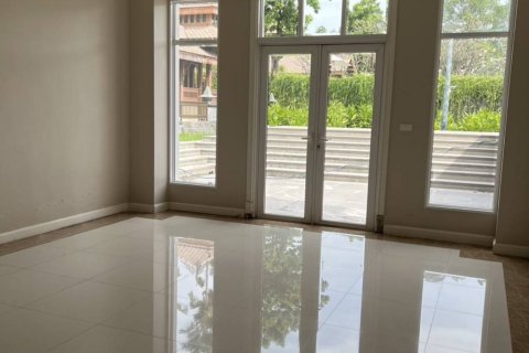 Casa de 7 dormitorios en Lat Phrao, Bangkok, Tailandia № 146958 - foto 8