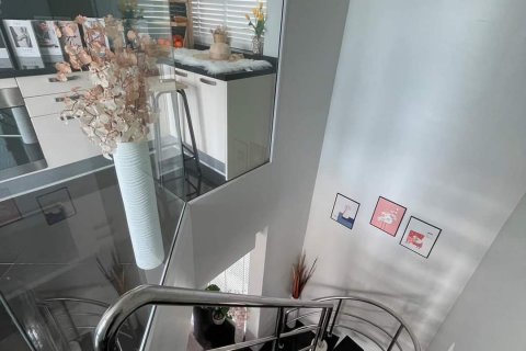 Chalet de 3 dormitorios en Pattaya, Tailandia № 133843 - foto 5