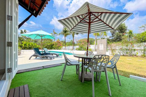 Chalet de 4 dormitorios en Phuket, Tailandia № 133844 - foto 2