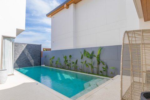 Chalet de 3 dormitorios en Phuket, Tailandia № 133846 - foto 27