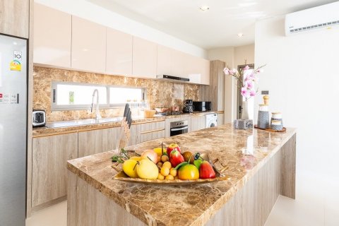 Chalet de 3 dormitorios en Phuket, Tailandia № 133846 - foto 4
