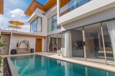 Chalet de 3 dormitorios en Phuket, Tailandia № 133846 - foto 25
