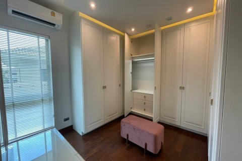 Chalet de 4 dormitorios en Bang Phli Yai, Tailandia № 133842 - foto 19