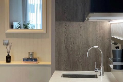 Condominio de 1 dormitorio en Pathum Wan, Bangkok, Tailandia № 133845 - foto 4