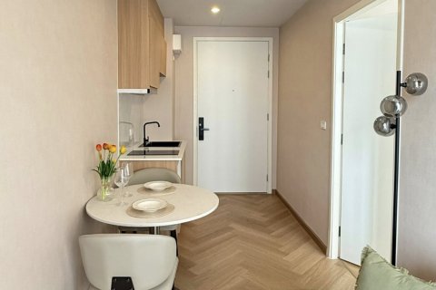 Condo in Bangkok, Thailand, 1 bedroom № 154562 - photo 2