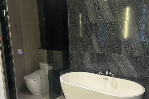 Condominio de 2 dormitorios en Bangkok, Tailandia № 154558 - foto 13