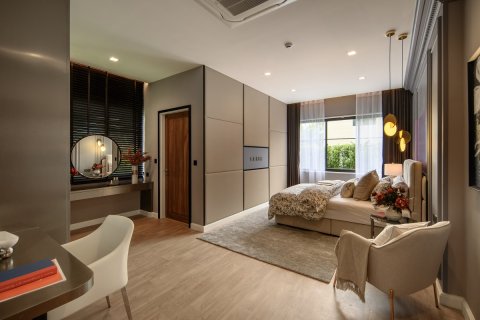 Chalet de 5 dormitorios en Bangkok, Tailandia № 165455 - foto 4