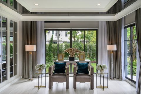 Chalet de 5 dormitorios en Bangkok, Tailandia № 165455 - foto 8